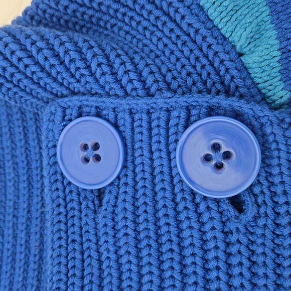 Sweater - Picture 4 of 6